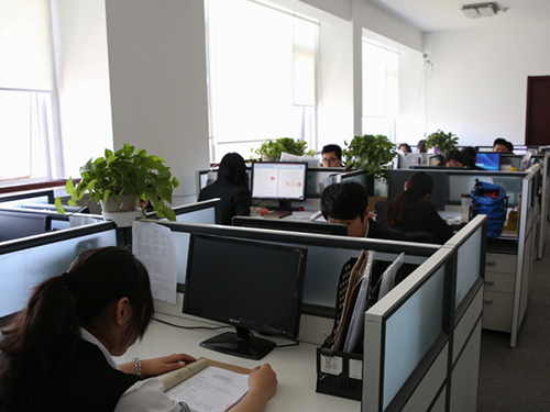 天博综合体育官方APP下载辦公區